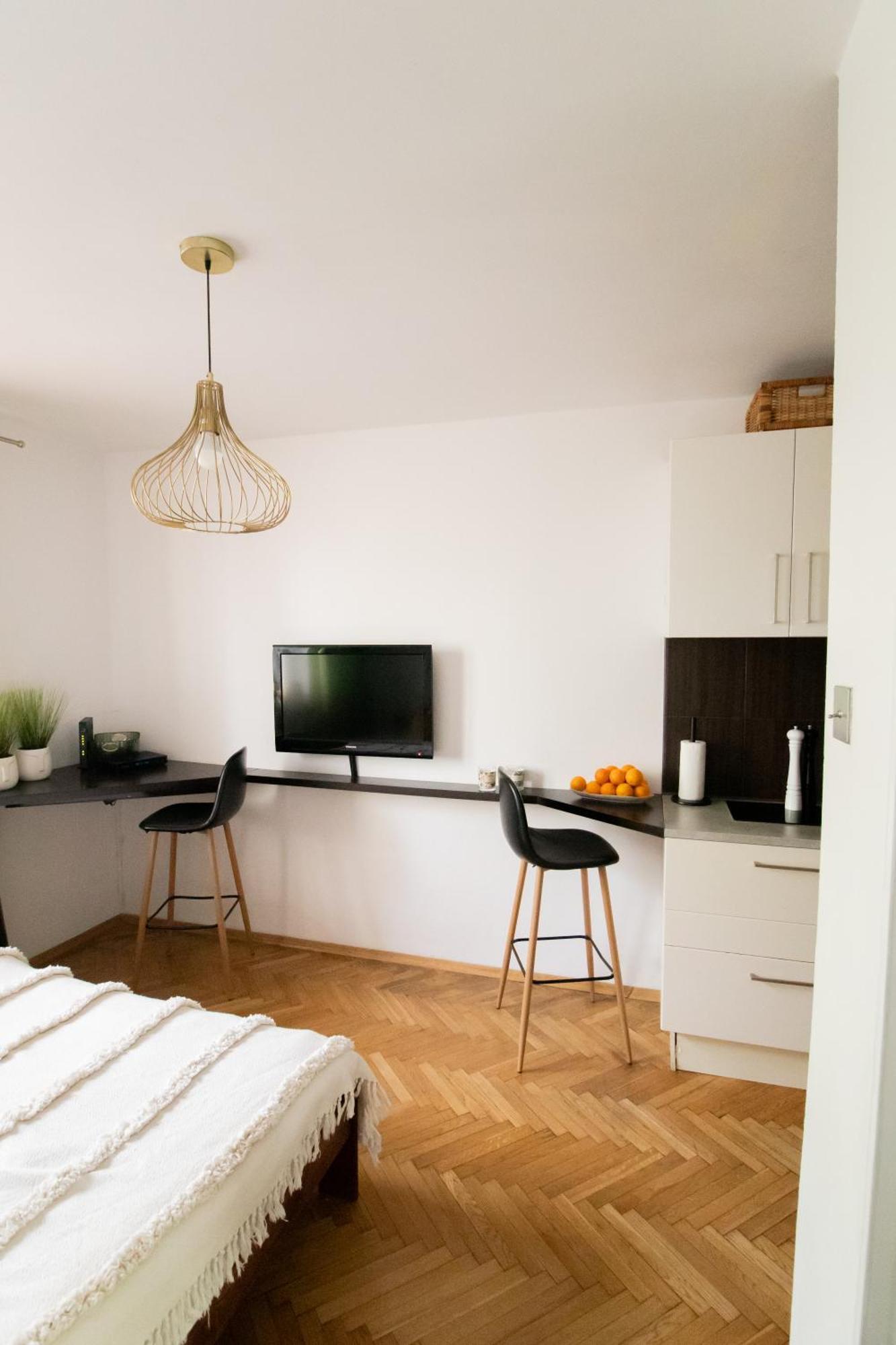 Piotrapartments - Daleka Cozy Train&Airport Apartment Varsóvia Exterior foto